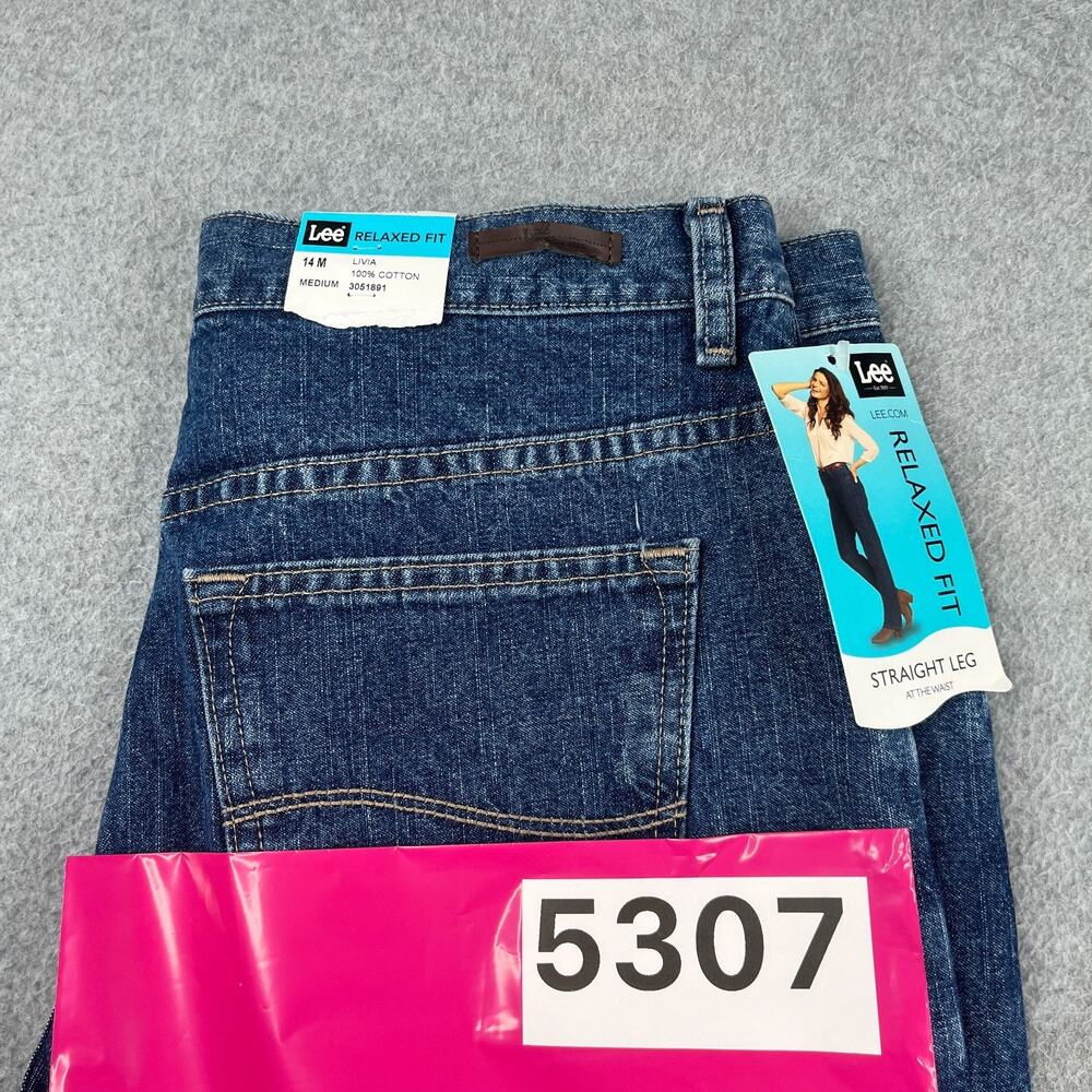 Lee Ralaxed Fit Straight Leg Bkue Denim Jeans Womens Size 14 NEW NWT
